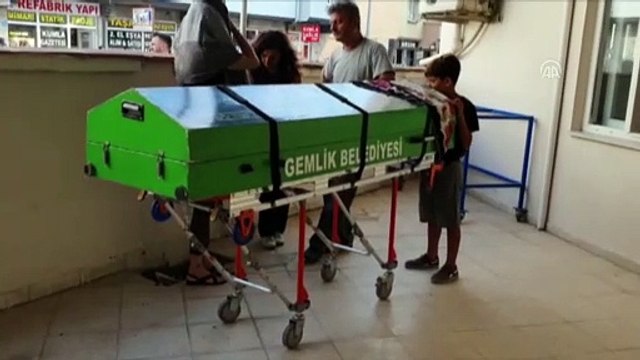 Evinde bıçakla öldürülen kadının katil zanlısı oğlu çıktı - Cenaze namazı - BURSA