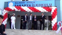 Ayvalık'ta Vali Yazıcı'dan Sakarya İlkokulunun yeni binasına görkemli açılış