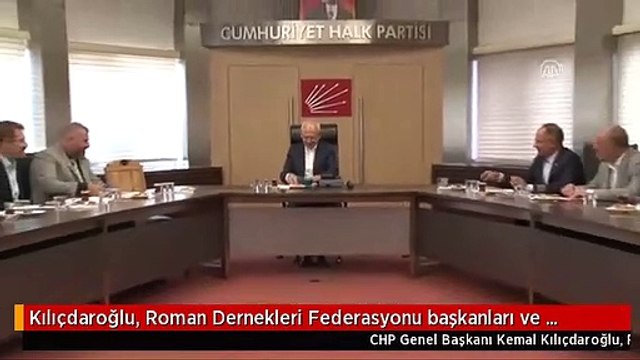 Kılıçdaroğlu, Roman Dernekleri Federasyonu başkanları ve yöneticilerini kabul etti