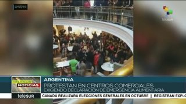 Grupos sociales argentino protestan en centros comerciales