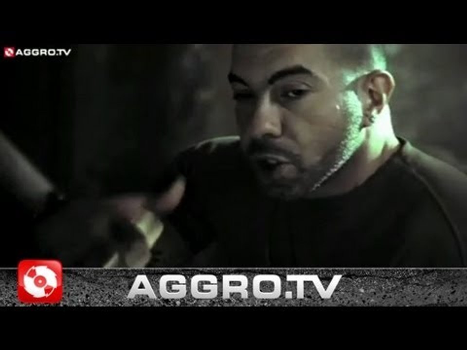 AZAD FEAT. TINO OAC - KLAGELIED (WIE LANG) (OFFICIAL VERSION AGGROTV)