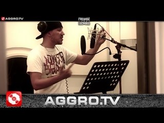 LIQUIT WALKER - STUDIOSESSION MIT KOOL SAVAS (OFFICIAL HD VERSION AGGROTV)