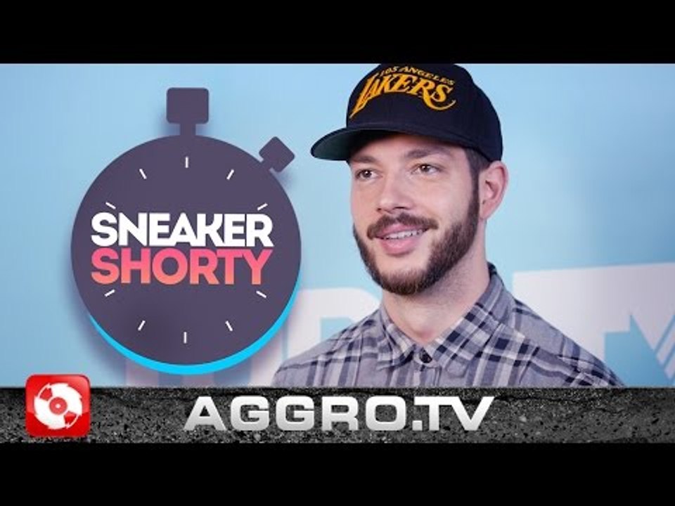 TAKT32 - SNEAKER SHORTY -TURNSCHUH.TV AUF AGGROTV