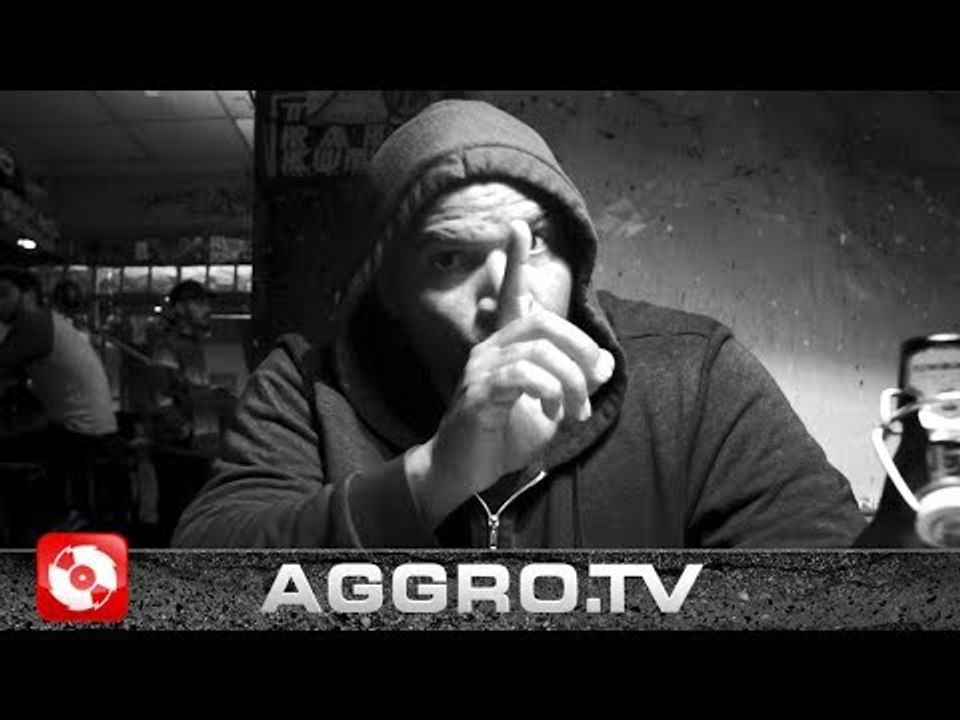 OLLI BANJO - SKINHEAD (OFFICIAL HD VERSION AGGROTV)