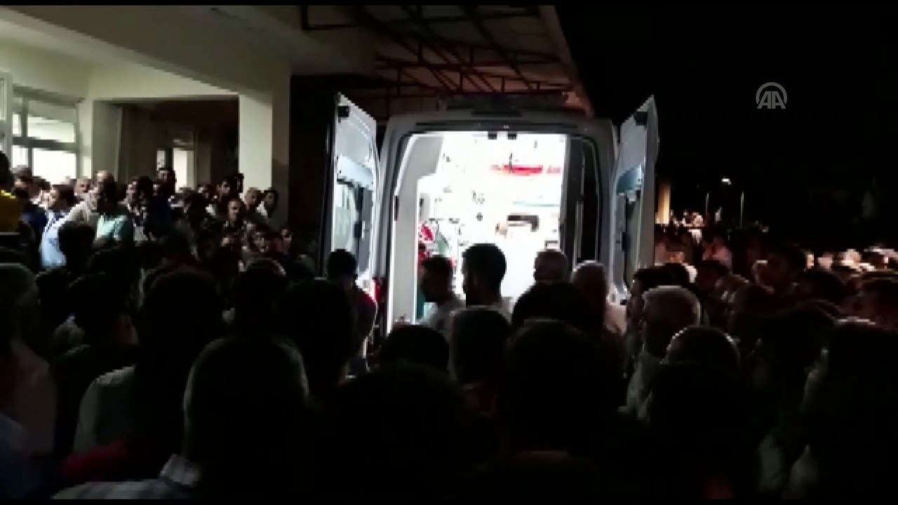 Diyarbakır'da sivillere yönelik terör saldırısı (3)