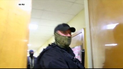Russia police raid opposition leader Alexei Navalny's offices