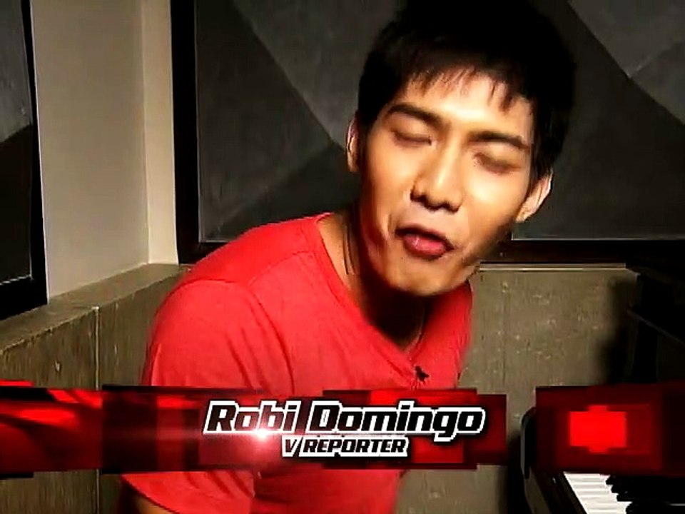 Robi plays the piano