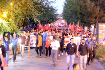 Mardin'de 'teröre lanet, analara destek' yürüyüşü