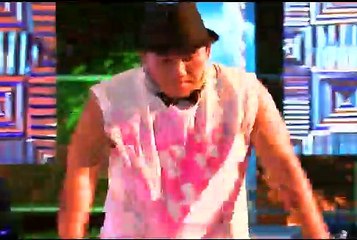 Dance performance ng DU Brothers