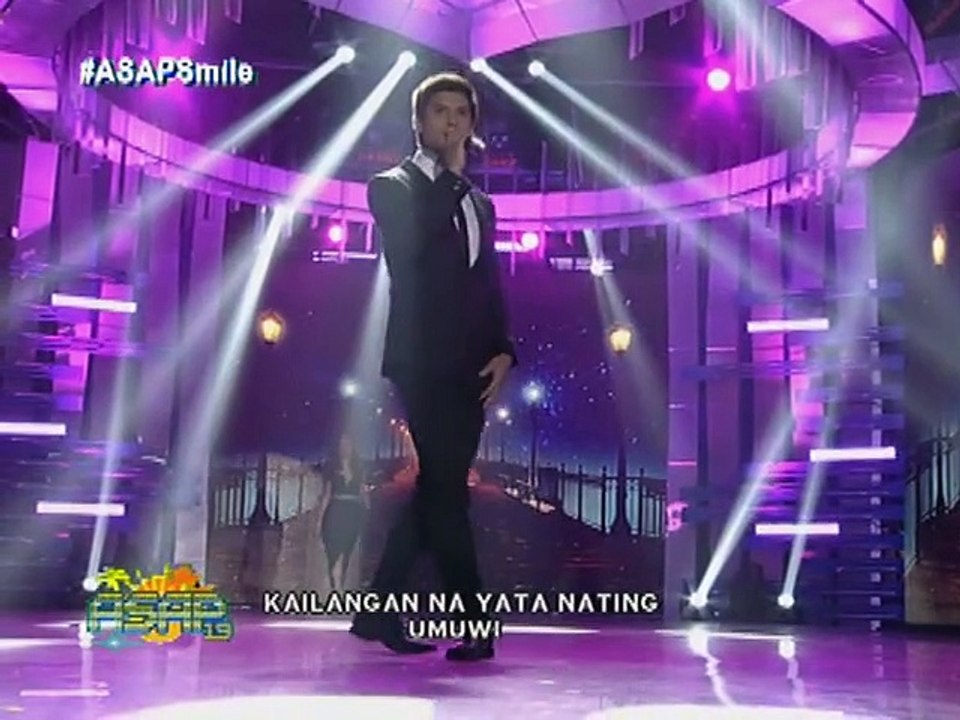 Vice surprises JC de Vera during his birthday prod with Maja