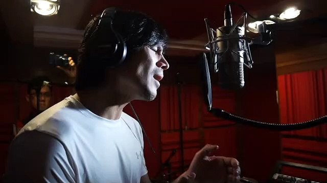 Patikim sa theme song ng teleseryeng Hawak Kamay na inawit ni Piolo Pascual