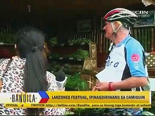 Libreng tanghalian habang nakasakay sa nakabiting glass box, sinubukan ng ilang Chinese