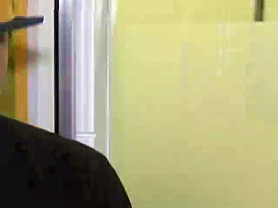 Daniel Padilla nagpaliwanag sa ""kissing photo"" nila ni Kathryn Bernardo