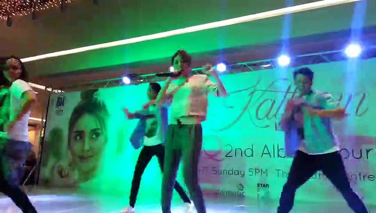 WATCH: Kathryn Bernardo sings ""K Tnx Bye"" on her album mall show