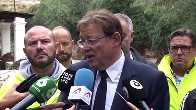 Mueren dos hermanos tras ser arrastrado su coche por el agua en Caudete