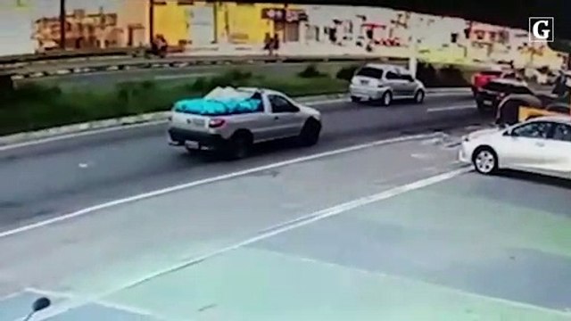 Vídeo mostra motociclista na contramão ao fugir da PRF na BR 262 no Espírito Santo