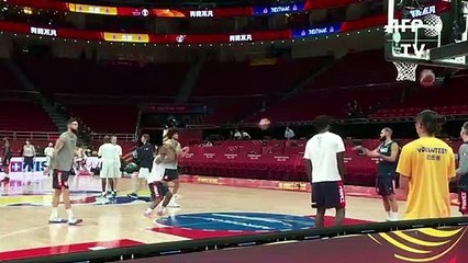 Mondial de basket: entraînement de la France avant la demi-finale
