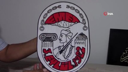 Kendi imkanlarıyla öğrendiği "Naht" sanatı ile harika eserler üretiyor