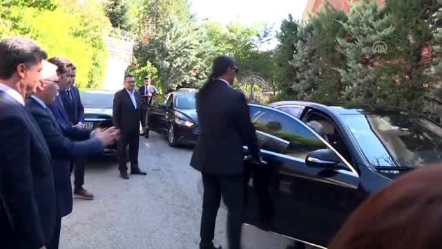 Ahmet Davutoğlu, AK Parti'den istifa etti (1)