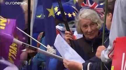 El informe Yellowhammer indigna a una oposición sin Parlamento