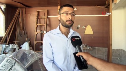 Evinin Balkonunda Kendi Uçağını Yapıyor