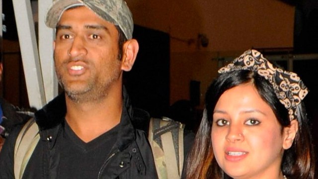 Dhoni Retirement : ಧೋನಿ ನಿವೃತ್ತಿ ಬಗ್ಗೆ ಪತ್ನಿ ಕೊಟ್ಟ ಸ್ಪಷ್ಟನೆ | Oneindia Kannada