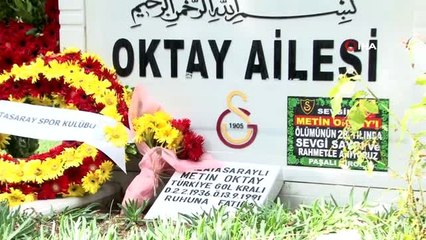 Tải video: Metin Oktay kabri başında anıldı