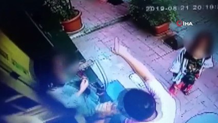 Turistleri hedef alan şebekenin gasp anları kamerada