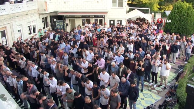 - Berlin Şehitlik Cami'ne Yapılan Bomba İhbarı Asılsız Çıktı