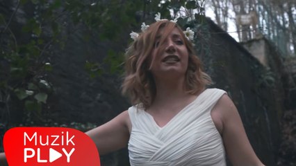 MC Erdem Ft. Elsa Ebru - Özledim