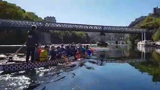 La journée d'intégration des apprentis des CFAI sur les dragon boat de la société nautique bisontine