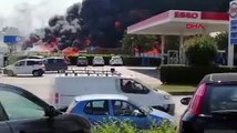 İtalya'da plastik fabrikasında yangın