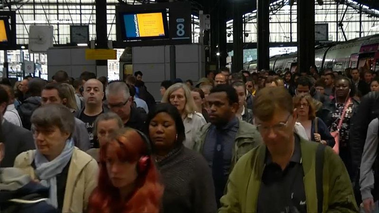 Streik gegen Rentenreform legt Pariser Metro lahm
