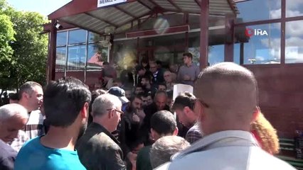 Vali Masatlı aşure dağıttı