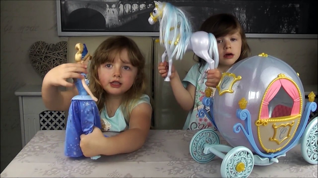 Disney - Cinderella e sua  Carruagem