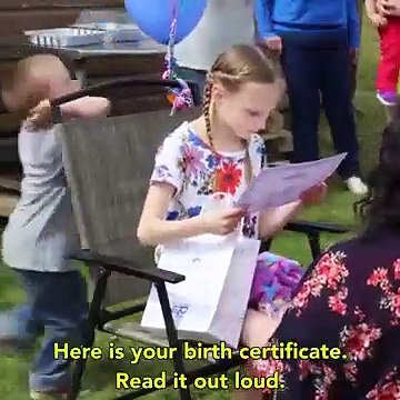 La réaction de cette fillette qui apprend qu'elle a été adoptée par sa belle-mère... Magique