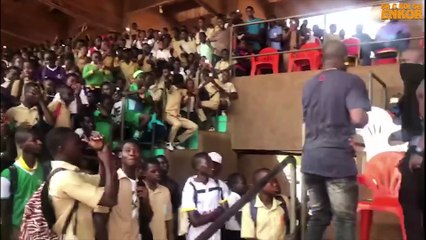 SA C KOI SA ENKOR FAIT UN DON A 1000 ENFANTS ( VLOG SPECTACLE YAMOUSSOUKRO #1)