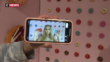 La génération selfie trouve son bonheur dans une expo à Londres