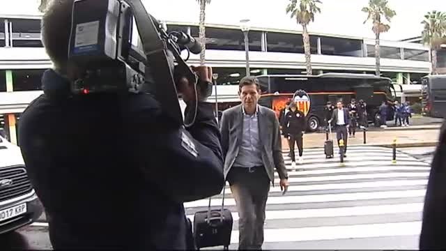 El Valencia despega dispuesto a asaltar el Camp Nou