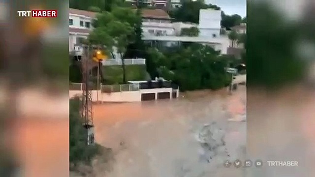 İspanya'da sel 4 can aldı