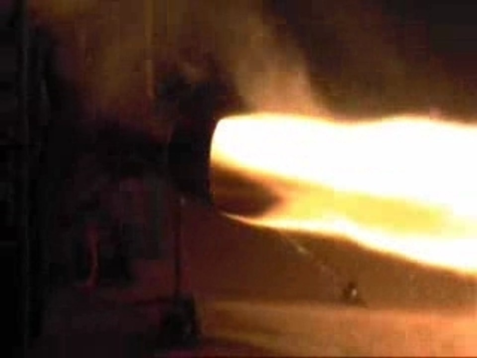 Moteur Merlin au banc d'essai-- Space X