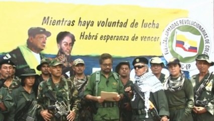 Justicia Especial para la Paz expulsa a "Jesús Santrich" y "El Paisa" por retomar las armas