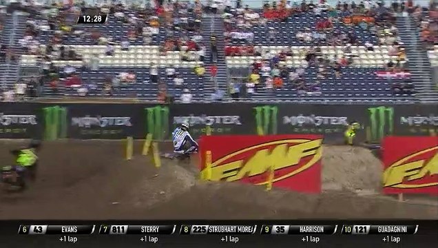 Geerts passes Renaux for third - MX2 Qualifying Race - MXGP of China 2019