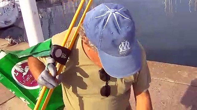 Ces bénévoles avaient peut être autre chose à faire en ce beau samedi matin...