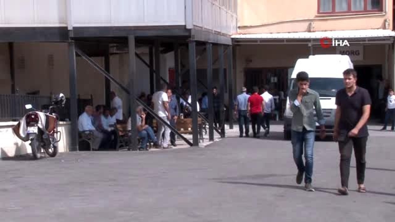 Şehit oğlunun mezarına ziyarete giderken kaza geçiren baba hayatını kaybetti