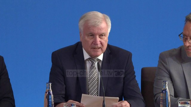 Gjermania ndihmë Italisë për refugjatët-Top Channel Albania - News - Lajme