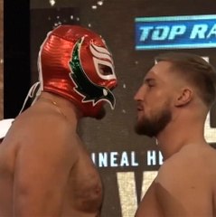 Скачать видео: Fury weighs in wearing wacky Mexican wrestling mask