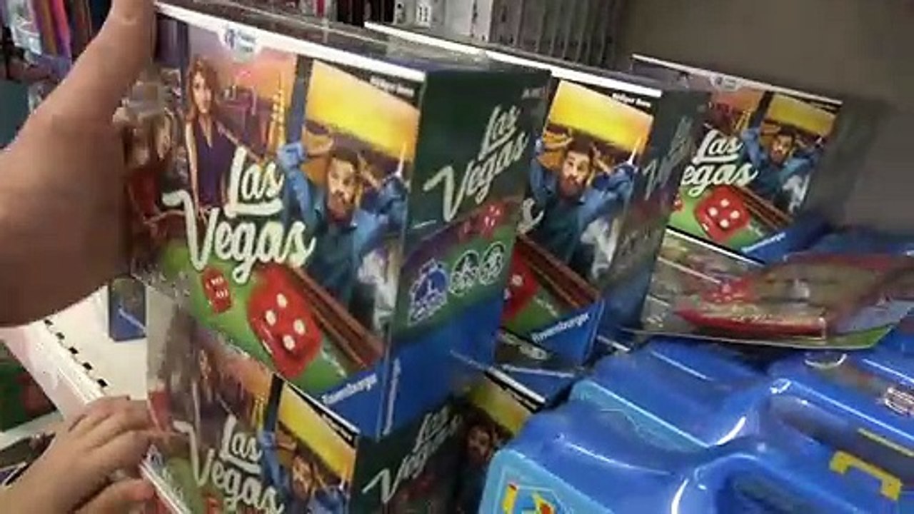 J'ACHÈTE TOUT CE QUE JE TOUCHE LES YEUX BANDÉS ! • Studio Bubble Tea