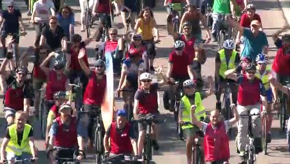 Großdemo für Verkehrswende zur IAA in Frankfurt