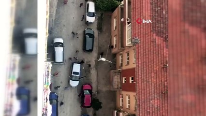 Şok cihazlı, demirli, sopalı meydan kavgası kamerada: 5 yaralı